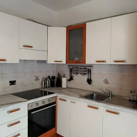 Chez Marie-claire * Монжове